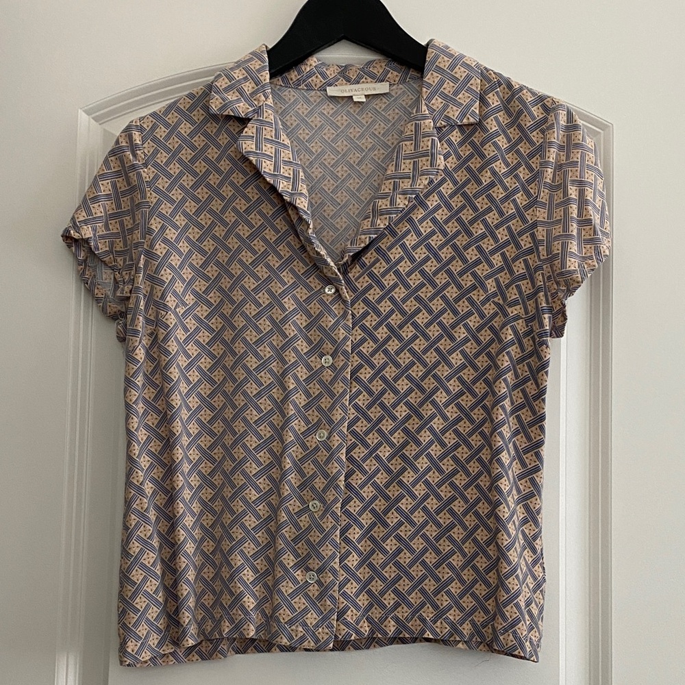 Olivaceous Women’s Button